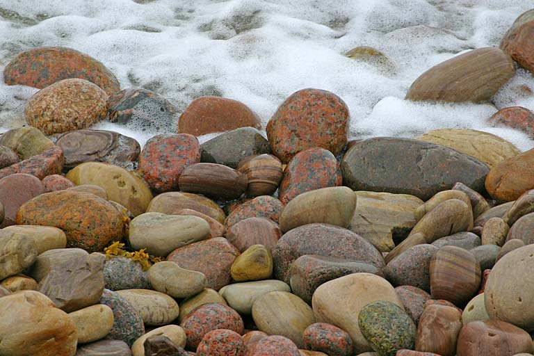 Steine am Meer - pessimistisch