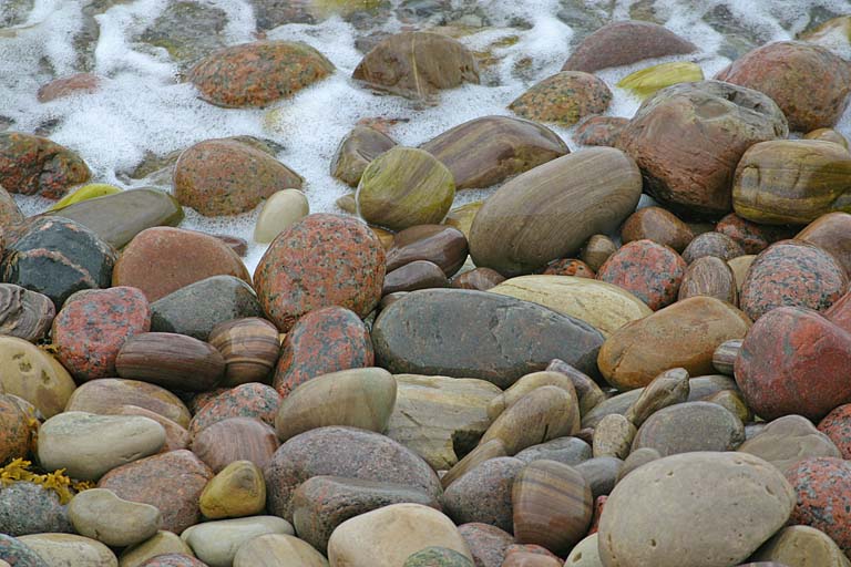 Steine am Meer - optimistisch